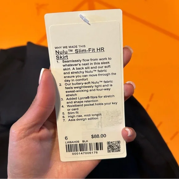 Lululemon Nulu Slim Fit High Rise Skirt Sz 6 Black - Picture 4 of 6